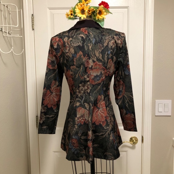 NWOT - Black & Multi Floral Fit & Flare Jacket - Picture 10 of 16